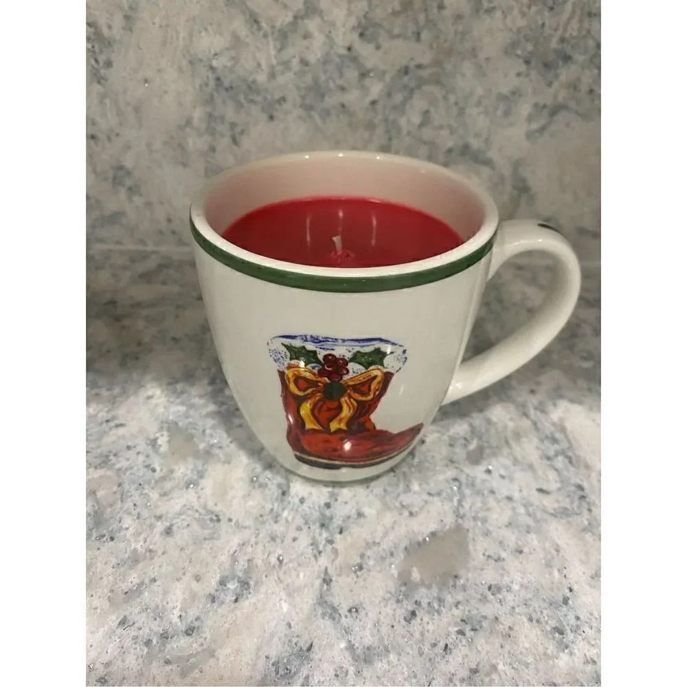 Cran-Apple Traditions Holiday Mug Candle